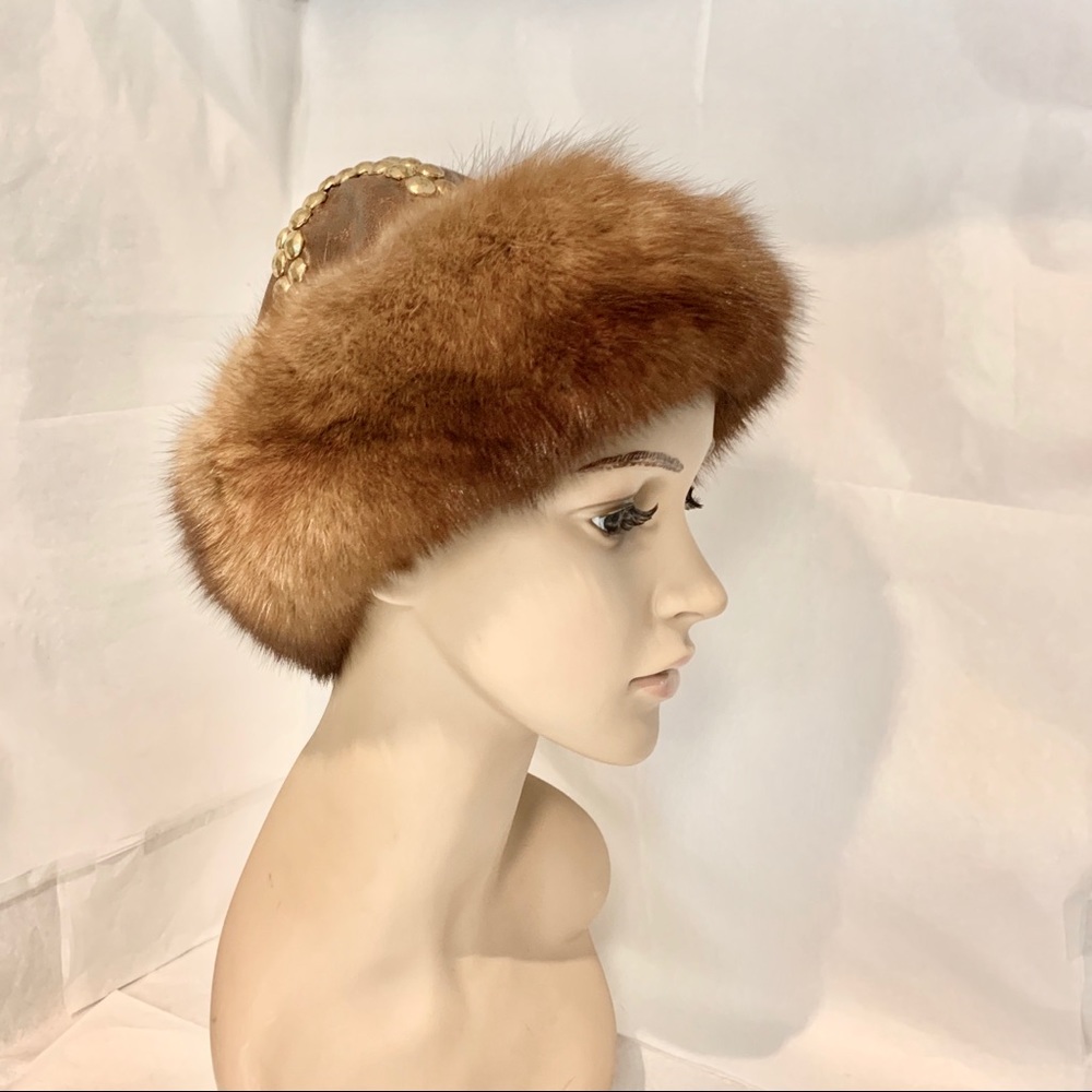 Fur Hat - Picture 7 of 16